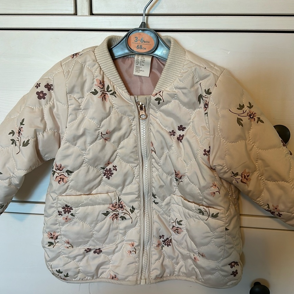 H&M girl jacket 6-9 months 74 eyes Us 9m